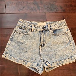 Size 25 Pacsun acid washed mom shorts